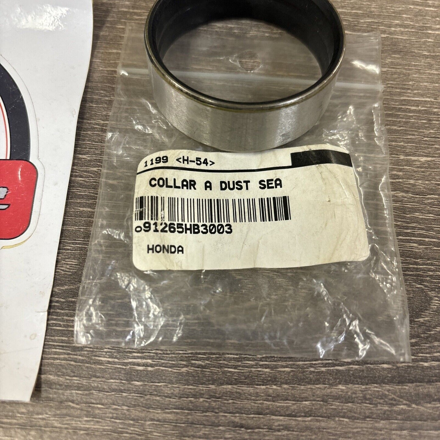 NOS Honda ATC125M TRX125 TRX200SX DUST SEAL COLLAR (A) 91265-HB3-003 SUB H158