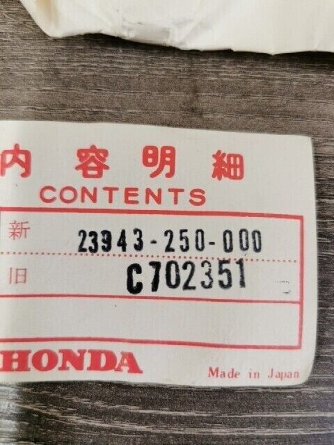 NOS HONDA C70 C76 TRANSMISSION OIL SEAL FLANGE C702351 SUB 23943-250-000 H77