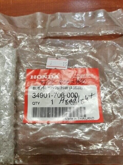 NOS Honda TRX200 TRX250 TRX300 TRX400 TRX450 HEAD LIGHT BULB 34901-706-000 H104