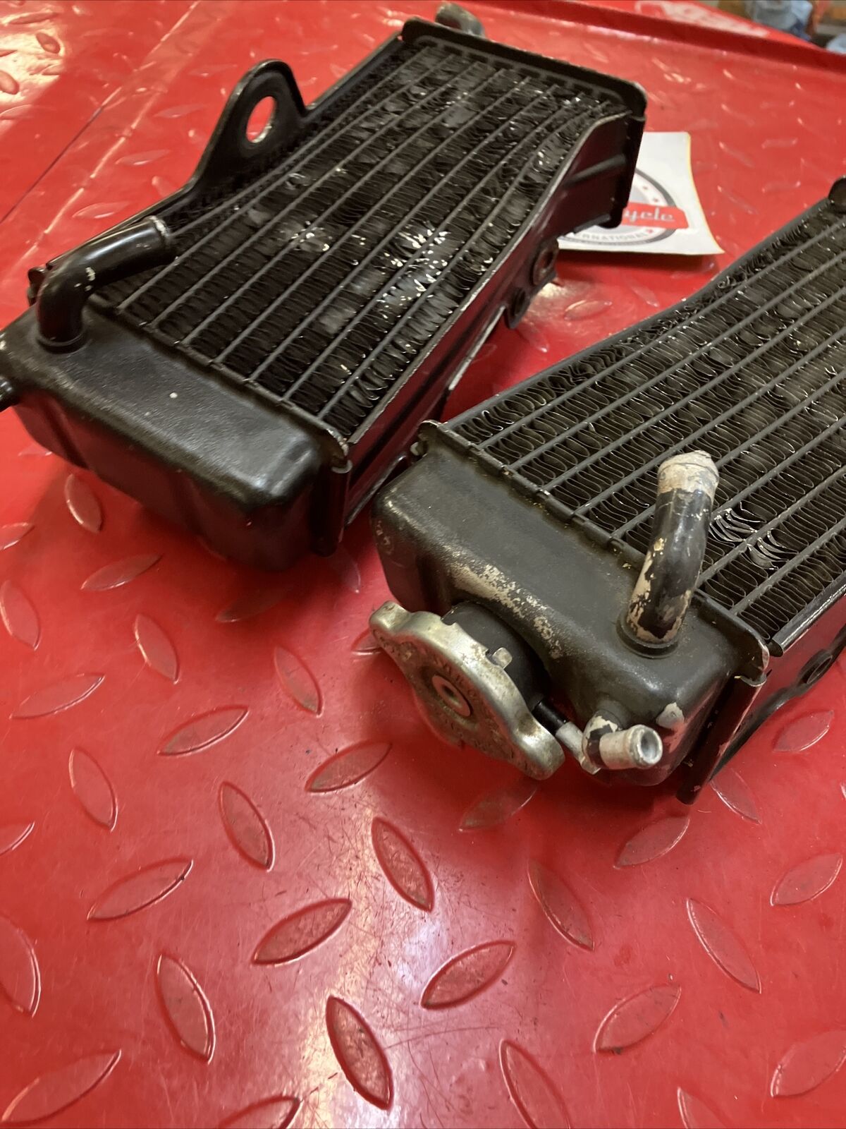 Honda CR250R 1986 Radiator left right 1987 19010-KS7-000