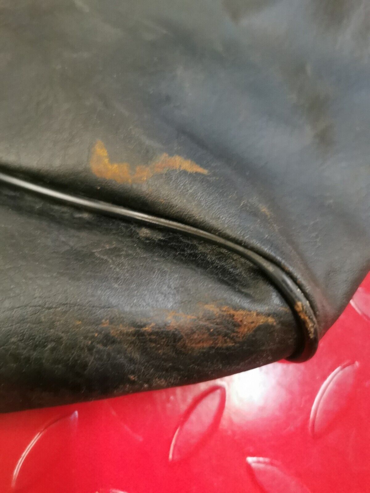 NOS YAMAHA 1982 MJ50 COVER SINGLE SEAT 5H9-24711-00-00 Y13