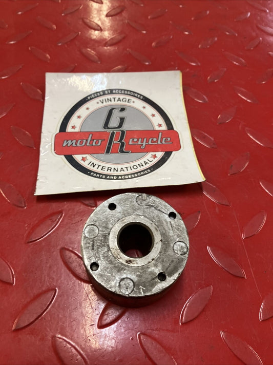 Suzuki RM125 1985 mogneto flywheel rotor 1984