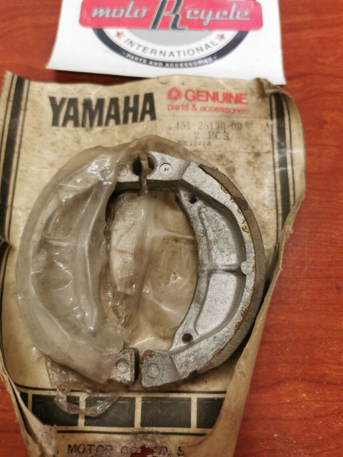 NOS Yamaha YZ80 PW80 BRAKESHOE SET 2PCS 451-25130-00-00 SUB. 451-W2535-00-00 Y86