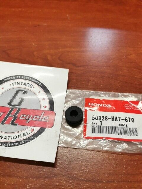 NOS Honda CBR600F ST1300 TRX350 XL700 BATTERY HOLDER RUBBER A 50328-HA7-670 H150