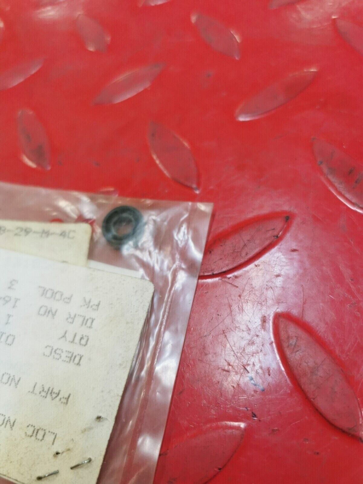 NOS Honda TRX400 TRX300 XR650 TRX700 TRX250 OIL SEAL 6X11X4 91231-891-003 H27