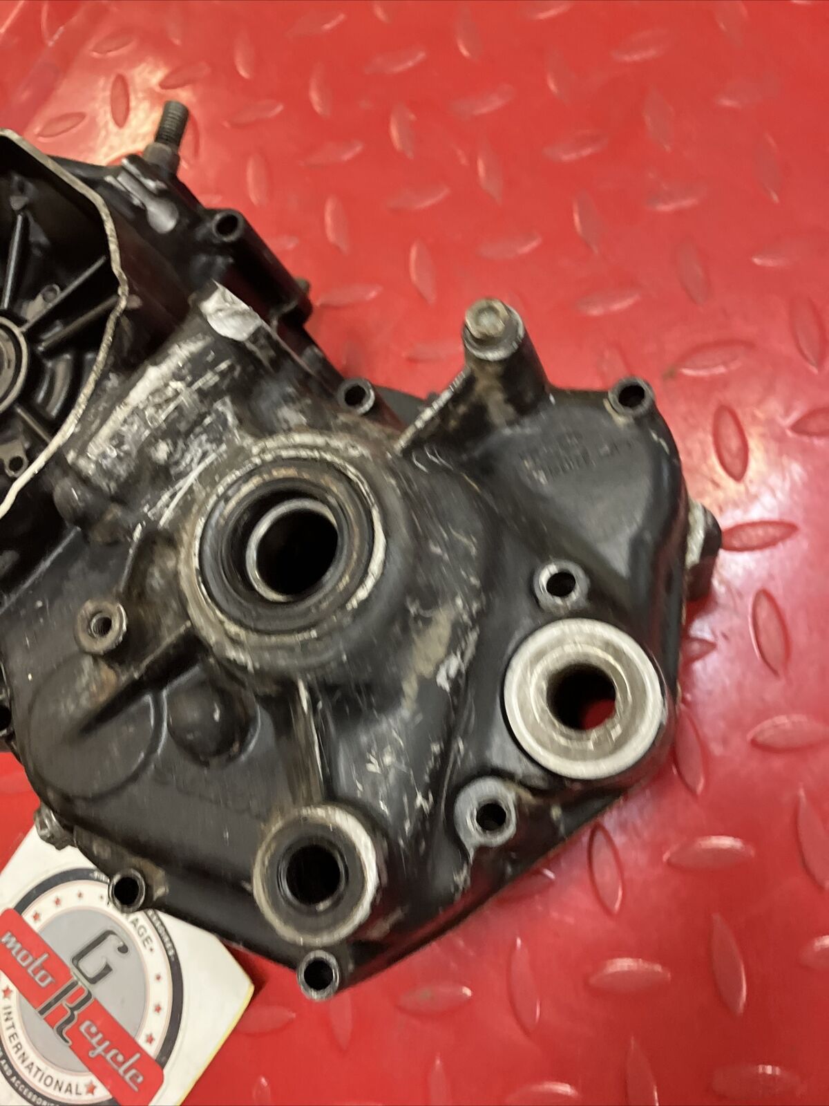 Suzuki RM125 1982 crankcase set left right