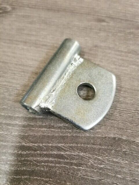 NOS YAMAHA GS300 PR440 SS433 SM292F GS340 BRACKET HITCH 1 802-77591-00-00 Y170