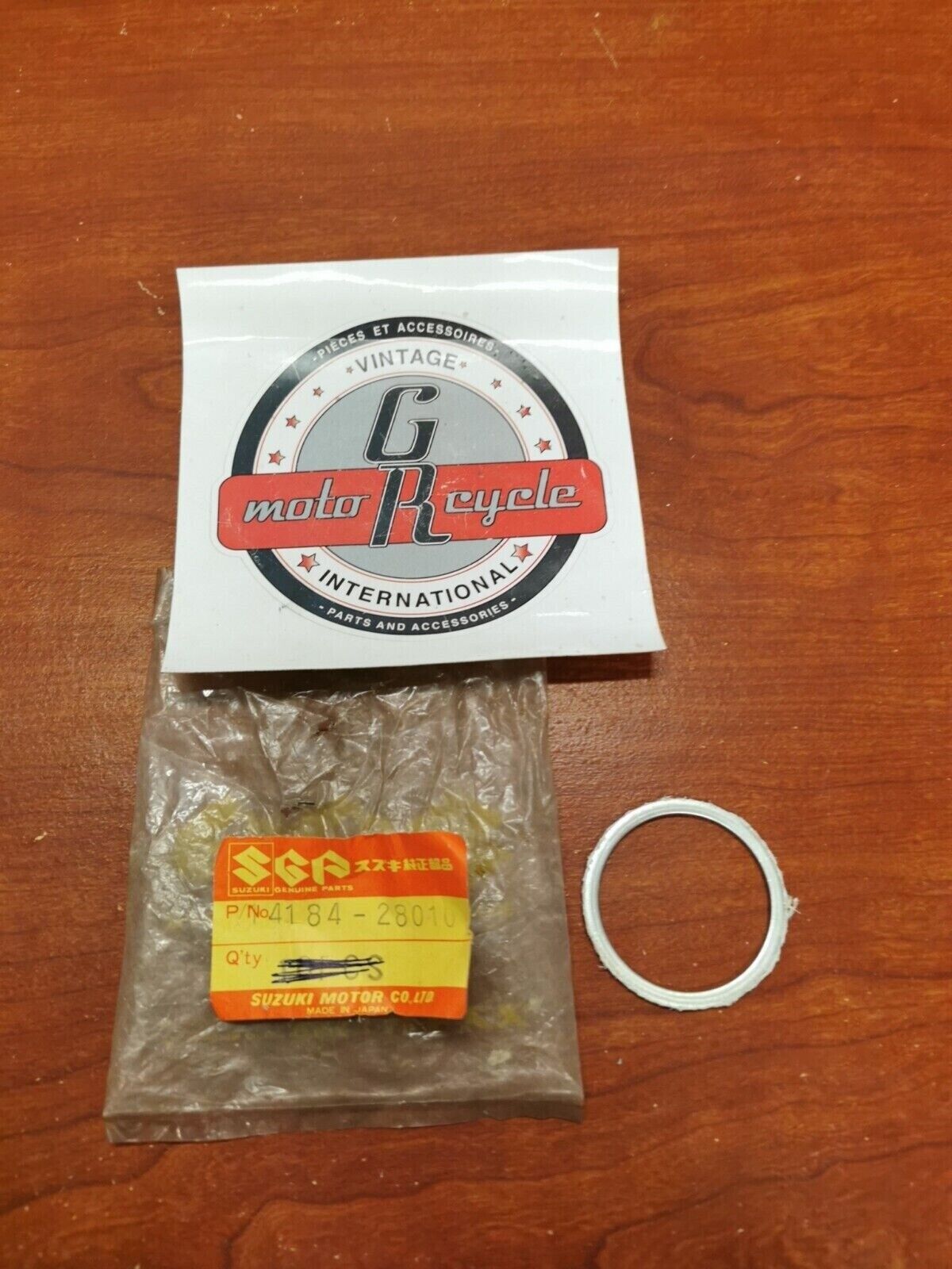 NOS Suzuki RM100 RM125 EXHAUST PIPE CUSHION 14184-28010 SUB. 14184-28011 S18