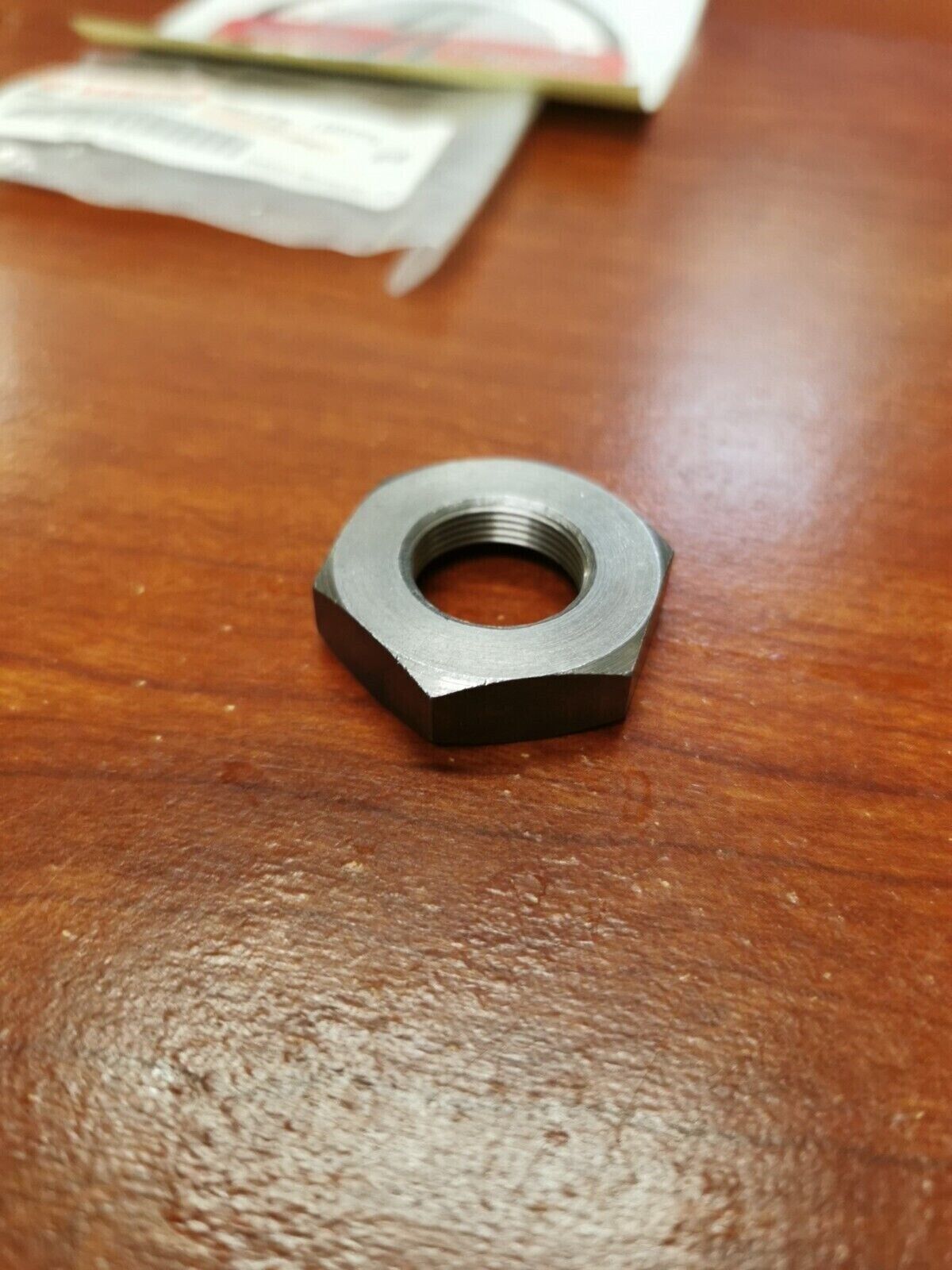 NOS Yamaha R5 TD2 XS500 TZ250 XS360 XT500 DT250 YZ360 NUT 90179-18020-00 Y84