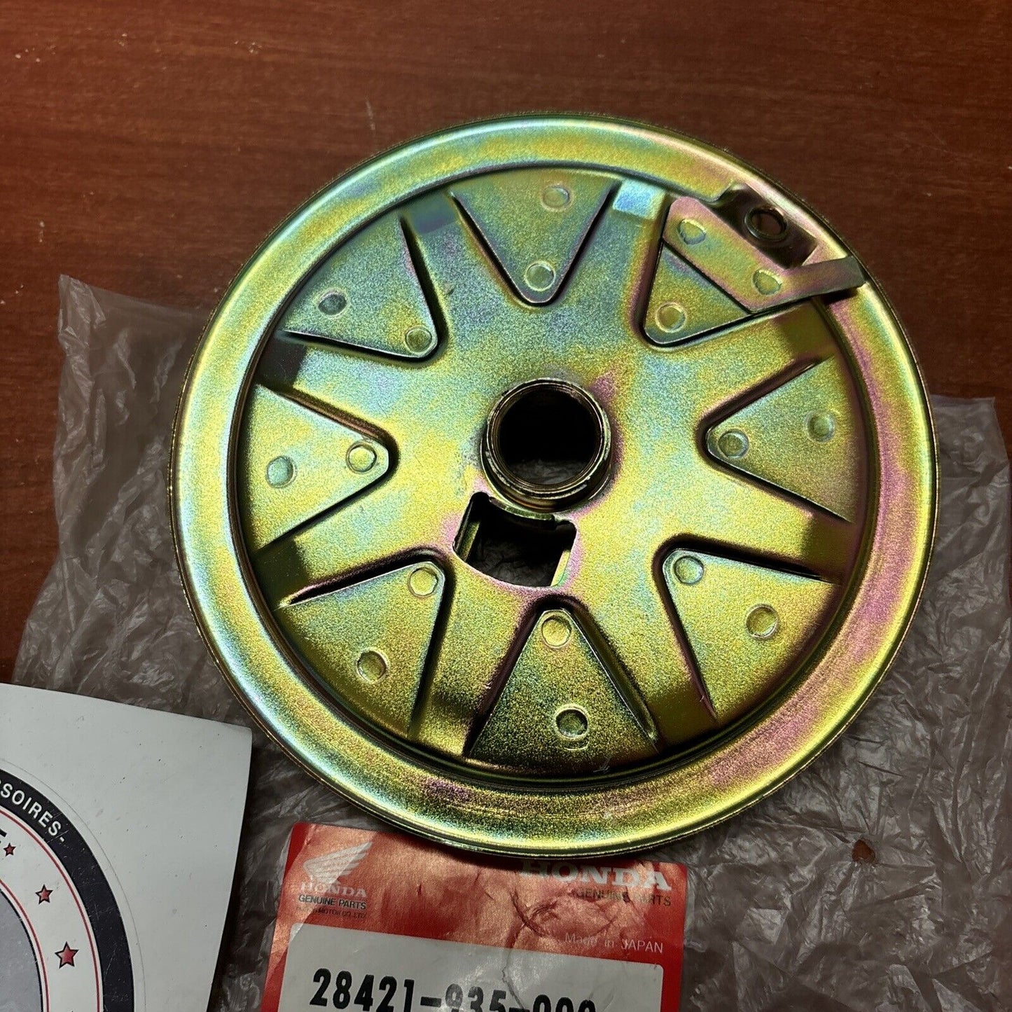 NOS Honda MARINE RECOIL STARTER PULLEY 28421-935-000 H154