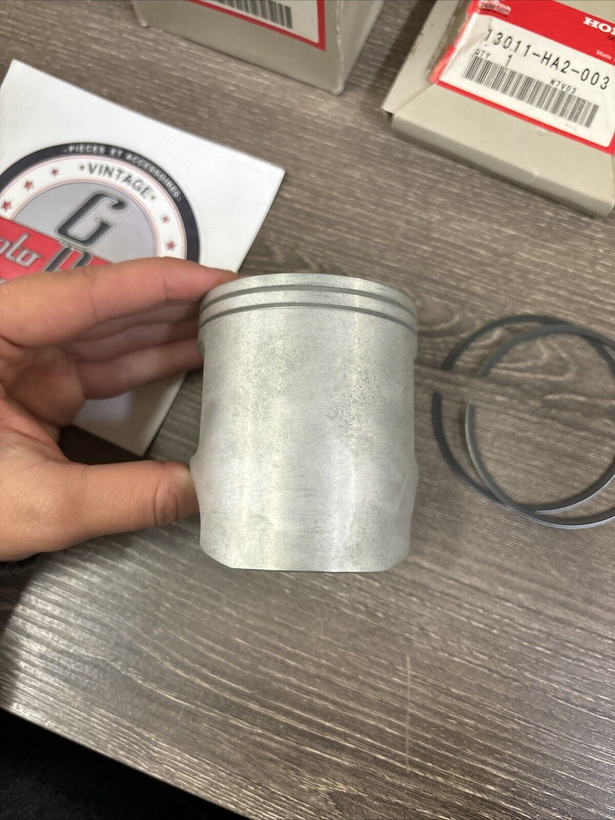 NOS Honda ATC250R TRX250 PISTON & RING O/S 0.25 13103-HA2-772 13011-HA2-003 H136