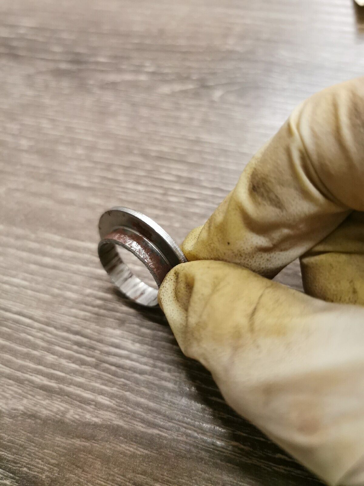 NOS YAMAHA GUIDE FORK SPRING, SEAT SPRING UPPER 1W1-23142-L0-00 Y55