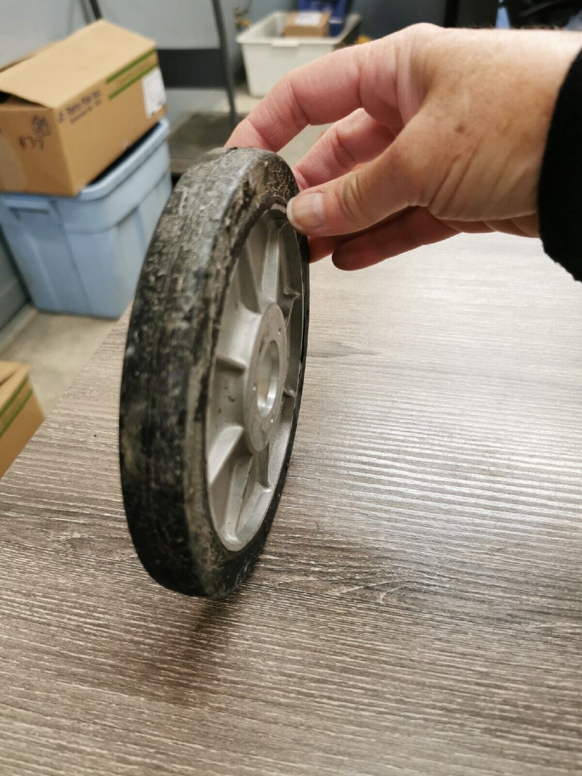 NOS YAMAHA WHEEL GUIDE 2  865-47535-00-00 Y56