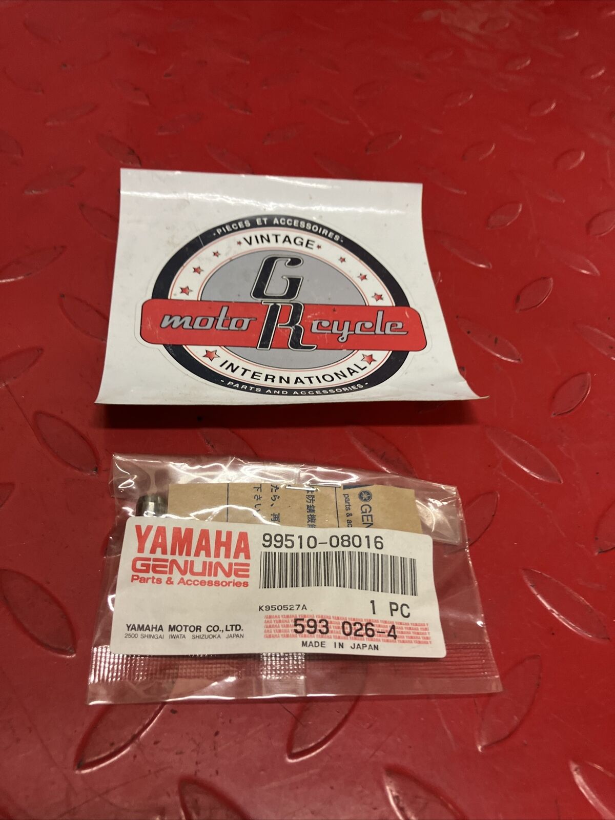 NOS YAMAHA DOWEL PIN 99510-08016-00 SUB BY 91808-16023-00 Y66