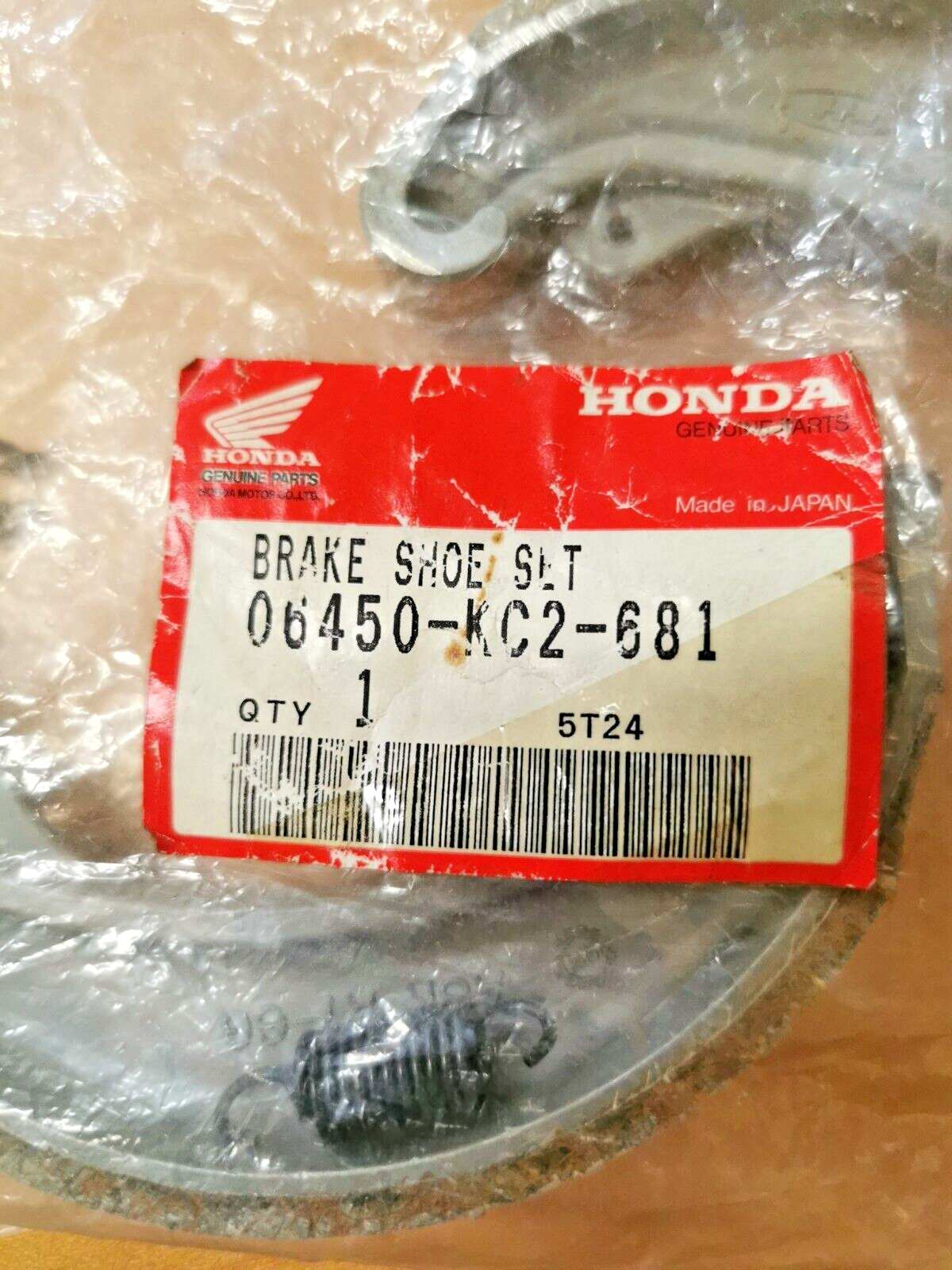 NOS HONDA MR250 MT250 CB250 XL175  1976 - 1996 BRAKE SHOE SET  06450-KC2-681 H23