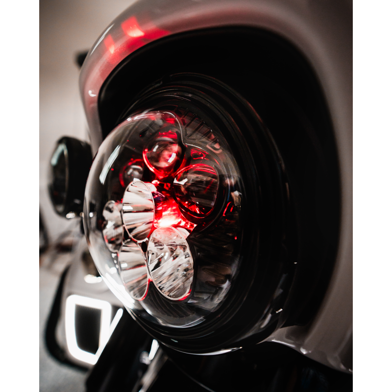 CUSTOM DYNAMICS HEADLIGHT SHARK DEAMON 7" LED COLOR CHANGING SD2-7-14
