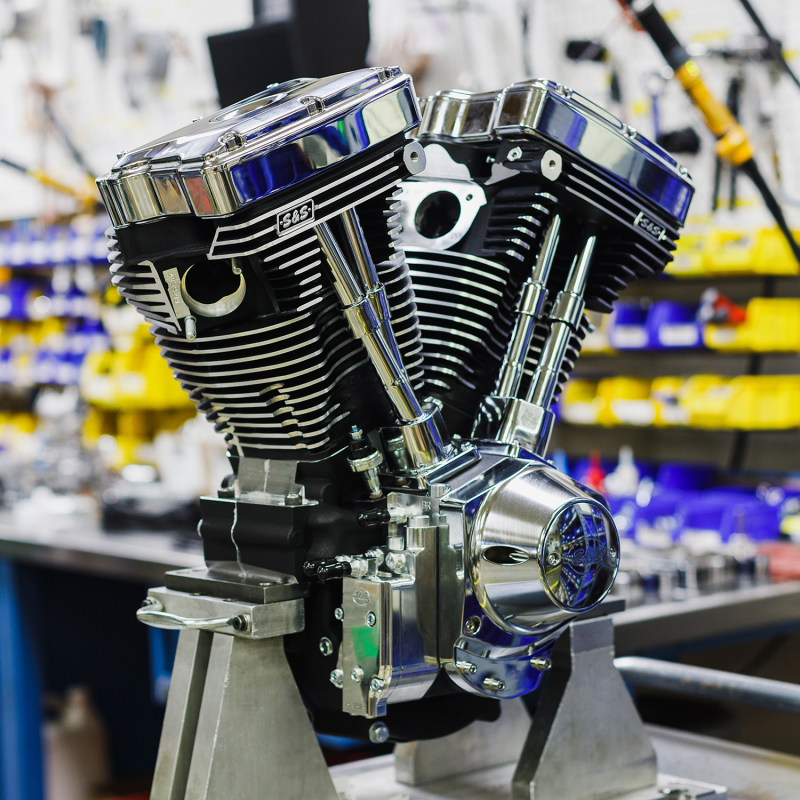 S&S CYCLE ENGINE V124 BLK/WB LB 310-1159