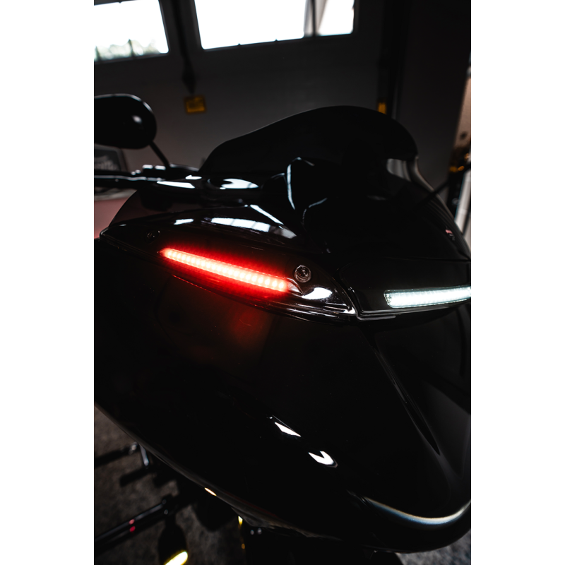 CUSTOM DYNAMICS LIGHTS LED WINDSHIELD TRIM GLOSS BLACK ROAD GLIDE CD-RG-CV-W-B
