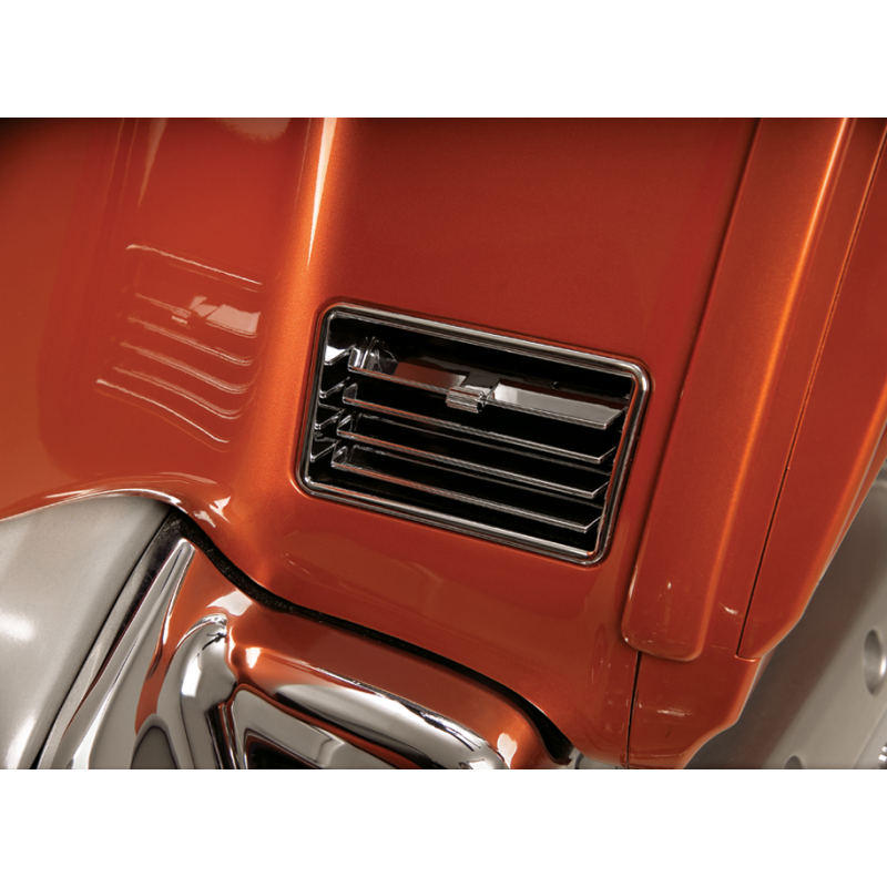 SHOW CHROME LOWER VENTS GL1800 PR 52-642