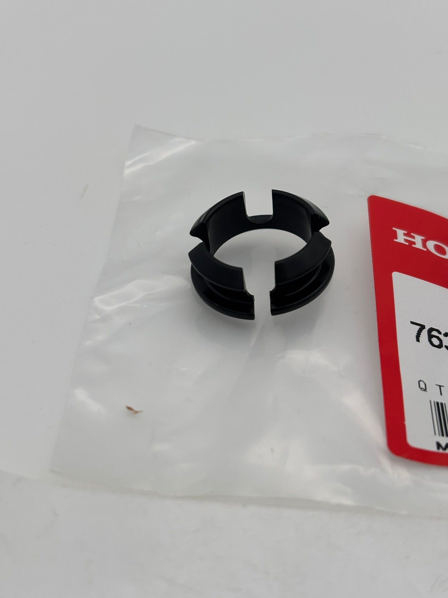 HONDA CHUTE HANDLE BUSH A 76352-730-000 H164