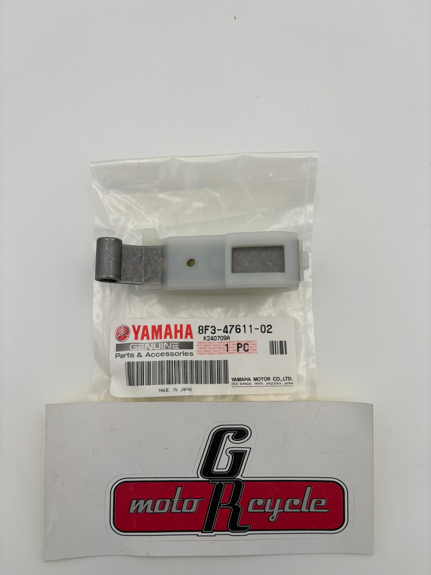 YAMAHA TENSIONER (SUB 8F3-47611-01-00 ) 8F3-47611-02-00 Y108