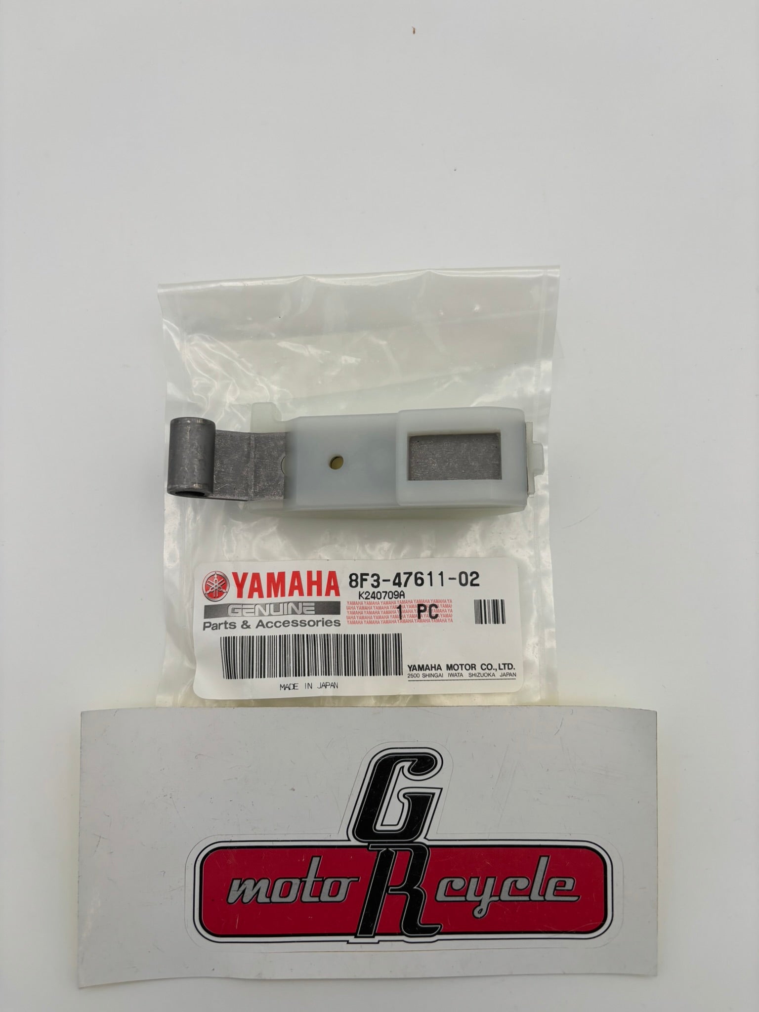 YAMAHA TENSIONER (SUB 8F3-47611-01-00 ) 8F3-47611-02-00 Y108