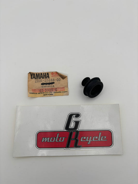 YAMAHA CAP 2HR-25188-00-00 Y106
