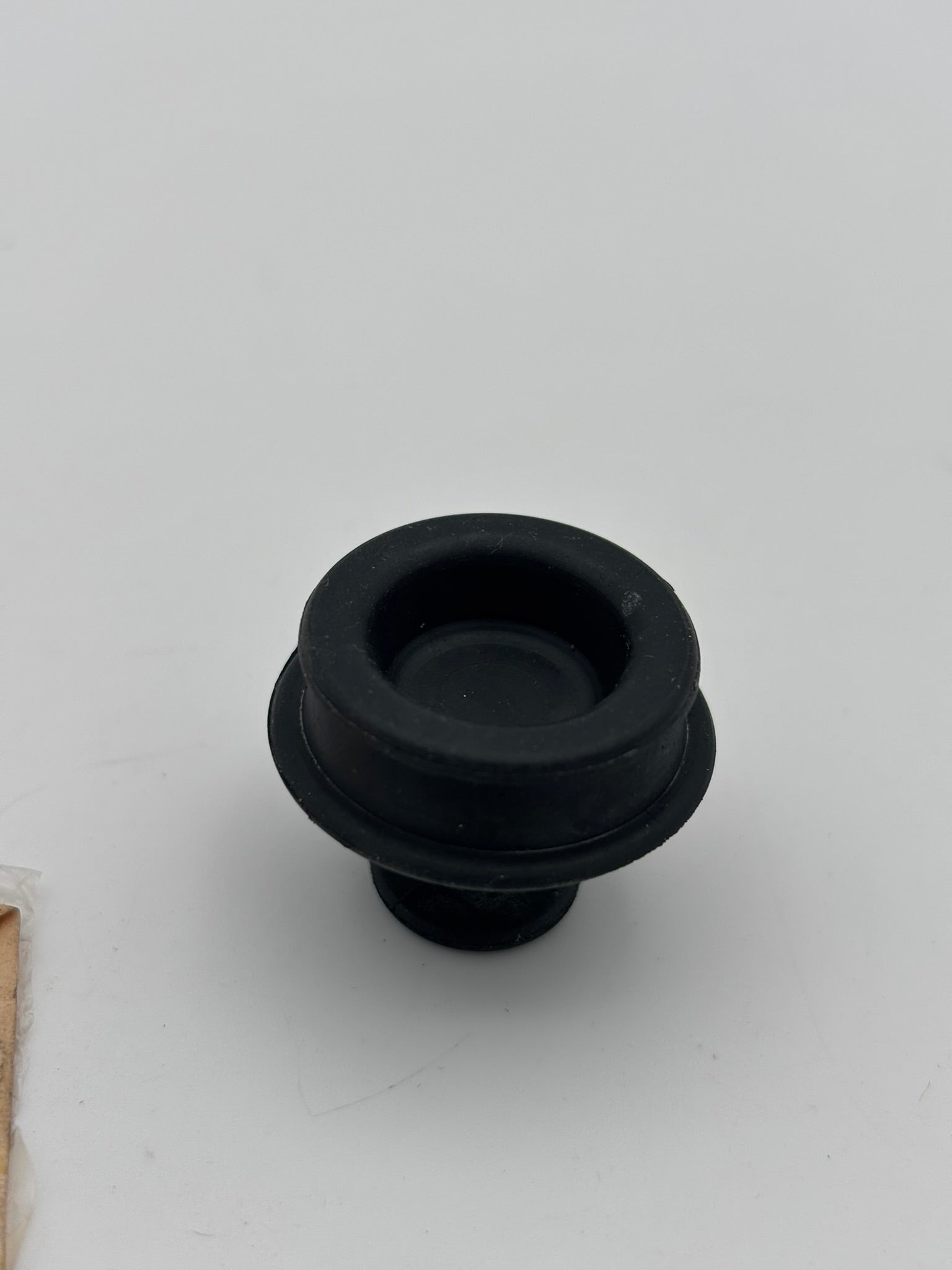 YAMAHA CAP 2HR-25188-00-00 Y106