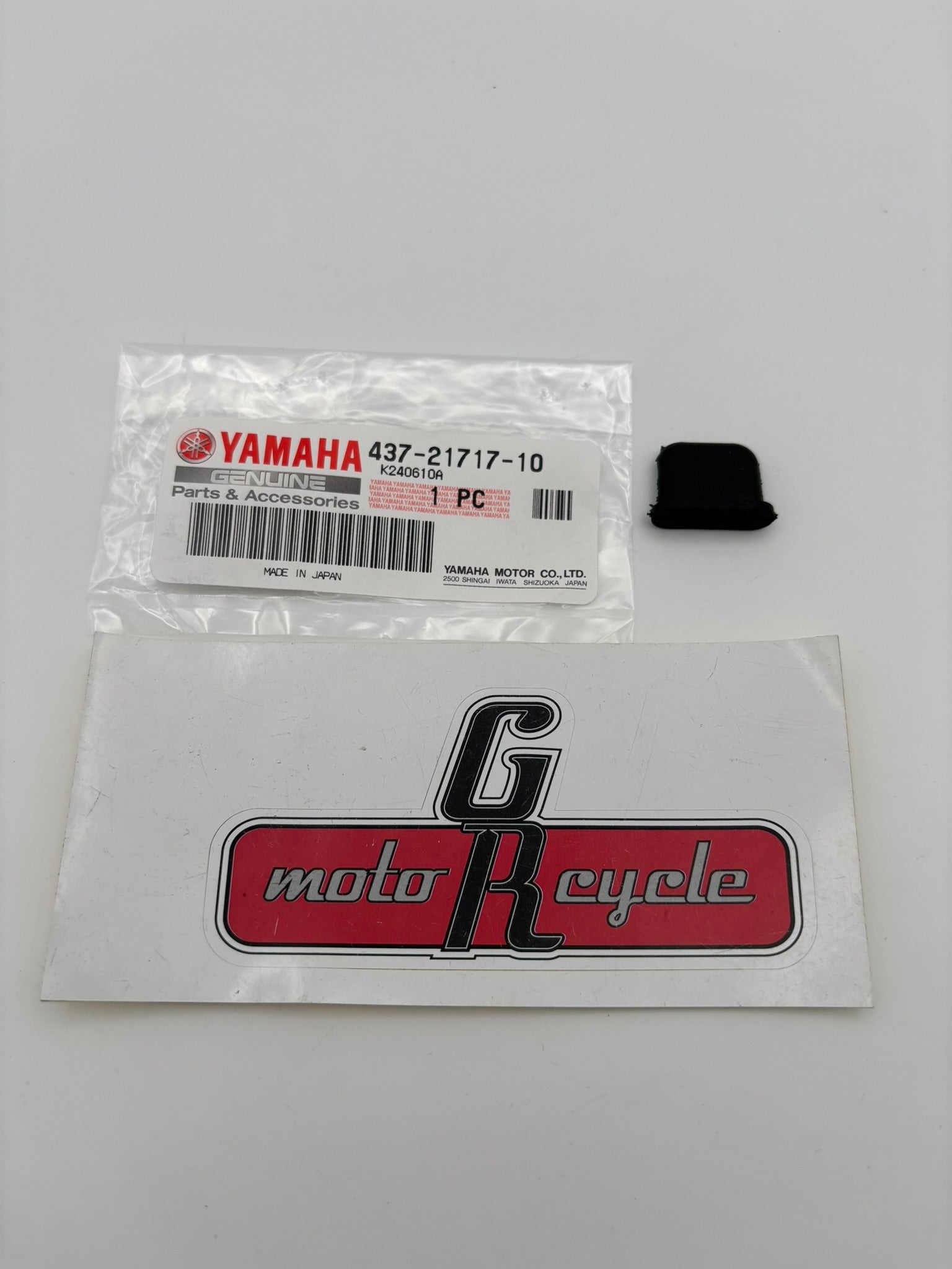 YAMAHA SIDE COVER DAMPER 437-21717-10-00 Y65
