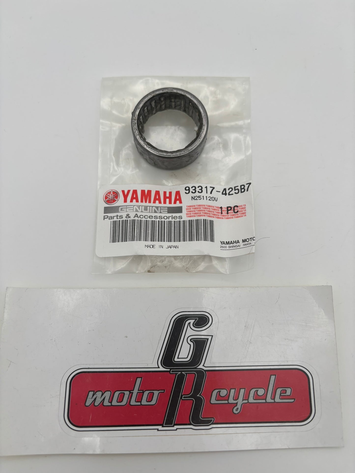 YAMAHA BEARING (SUB 93315-42536-00 ) 93317-425B7-00 Y208