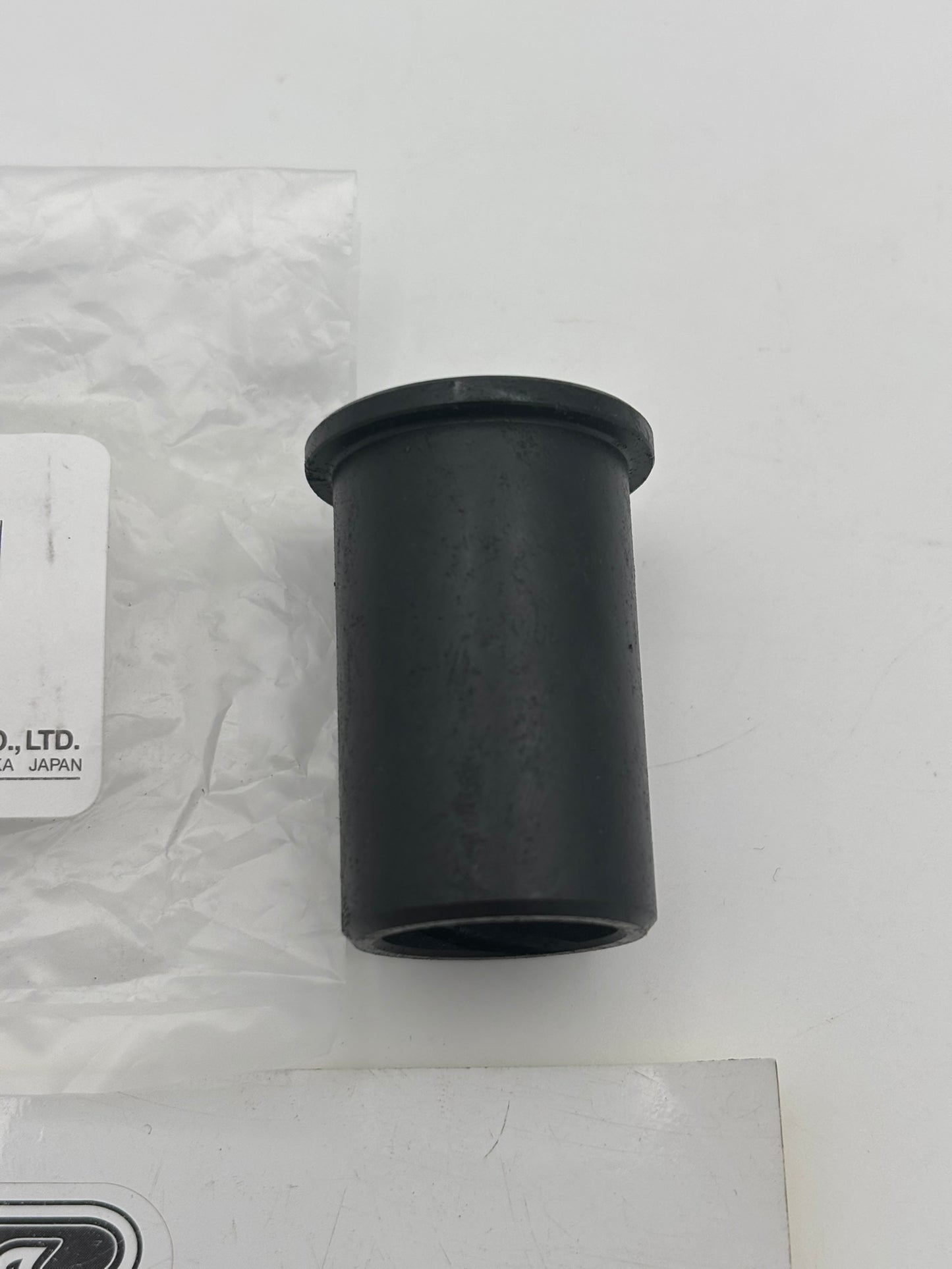 YAMAHA BUSHING (401-22123-00) 90386-18028-00 Y67