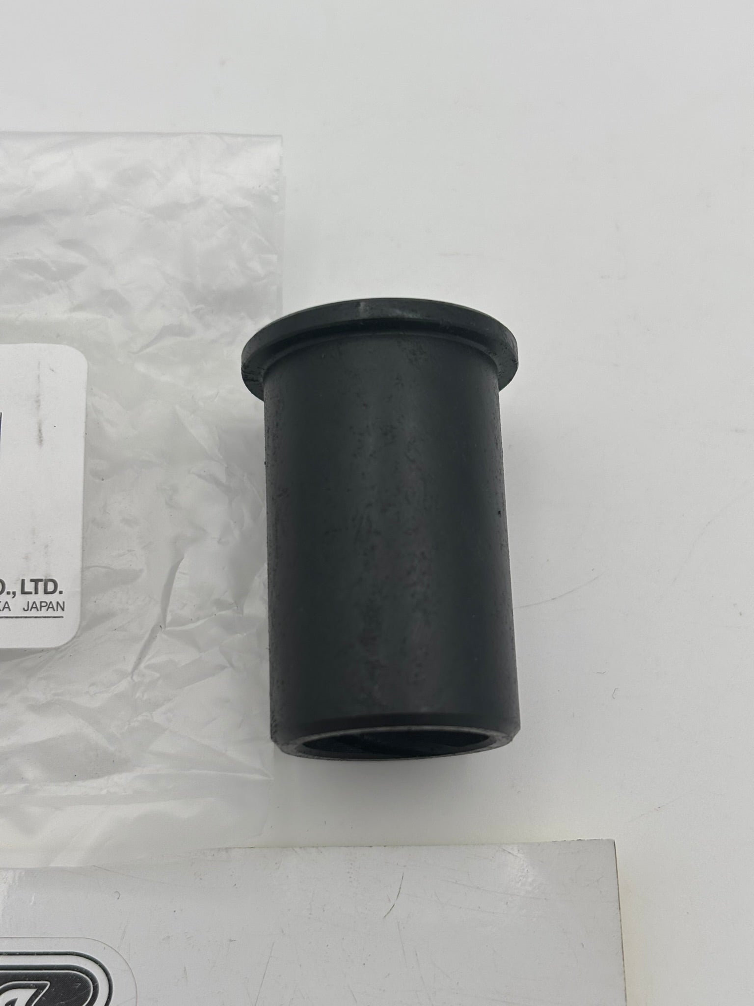 YAMAHA BUSHING (401-22123-00) 90386-18028-00 Y67