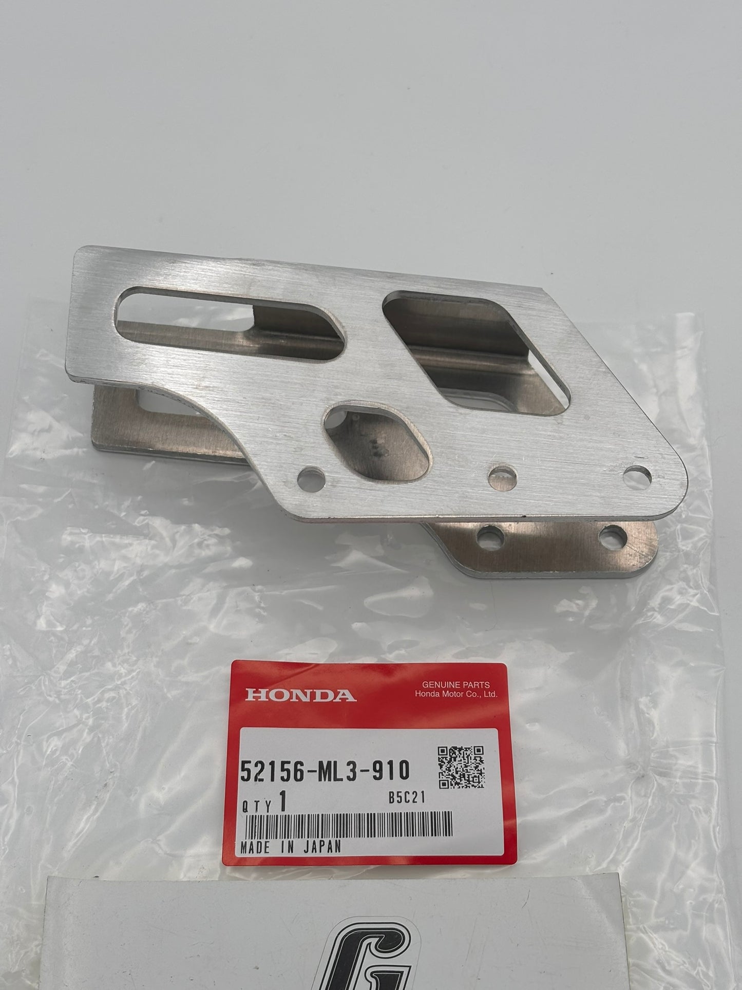 HONDA PLATE CHAIN GUIDE 52156-ML3-910 H99