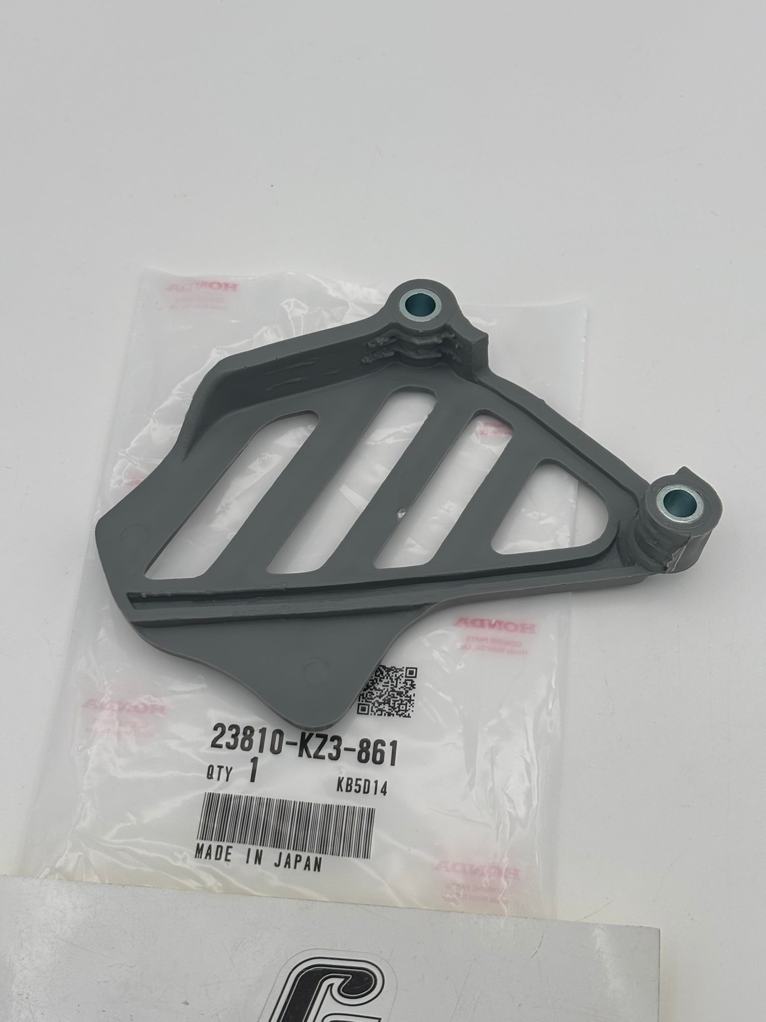 HONDA DRIVE SPROCKET COVER 23810-KZ3-861 H99