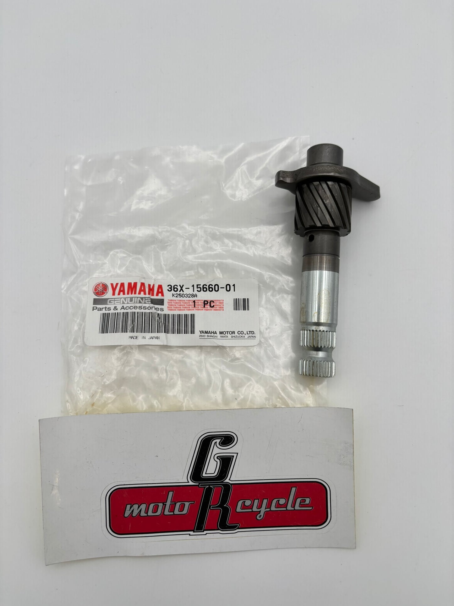 YAMAHA KICK AXLE (SUB 1KH-15660-00-00 ) 36X-15660-01-00 Y105