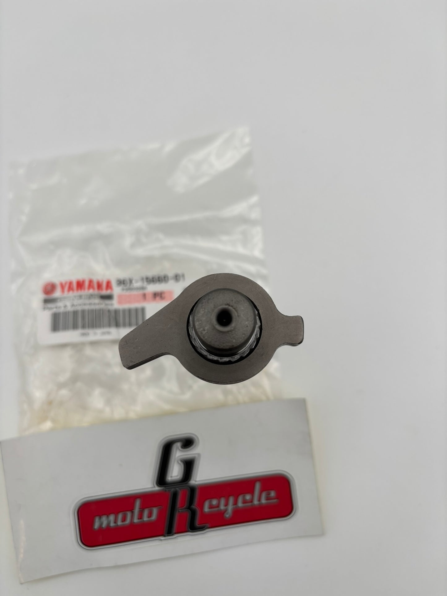 YAMAHA KICK AXLE (SUB 1KH-15660-00-00 ) 36X-15660-01-00 Y105