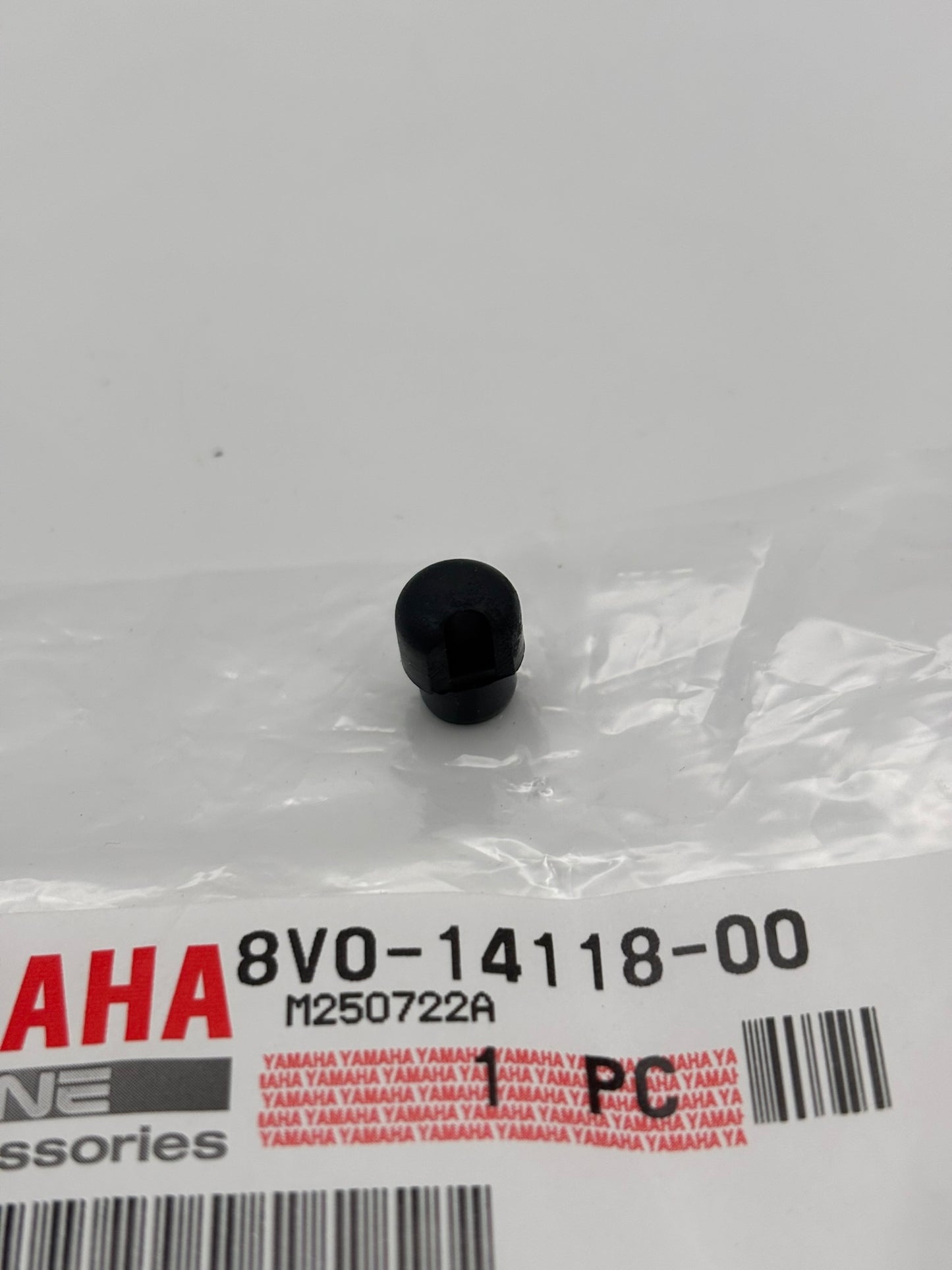 YAMAHA CAP 8V0-14118-00-00 Y62