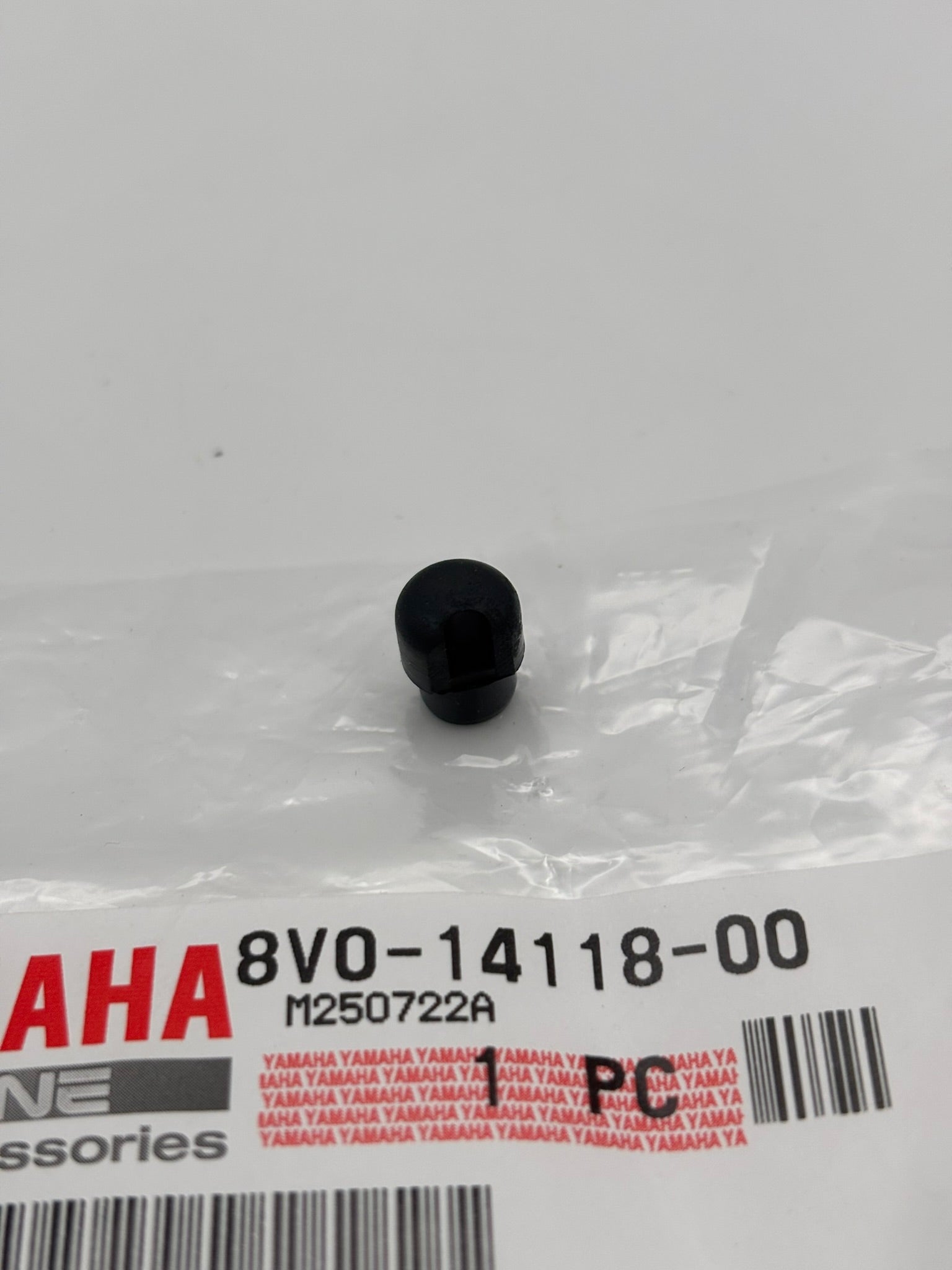 YAMAHA CAP 8V0-14118-00-00 Y62
