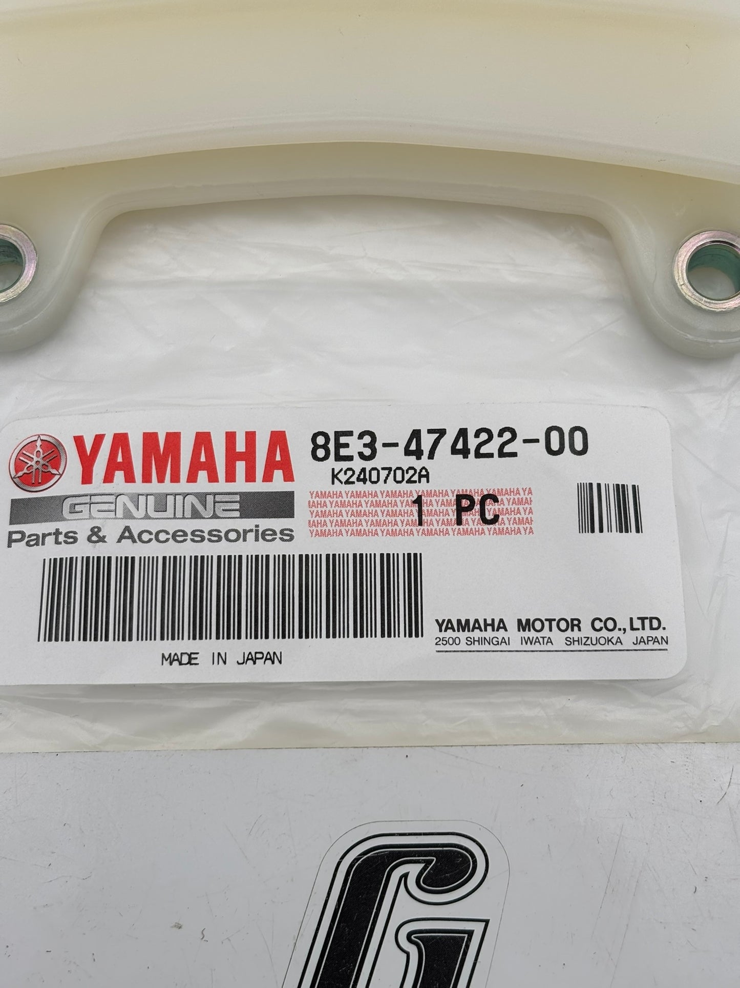 YAMAHA SLIDING RUNNER 8E3-47422-00-00 Y56