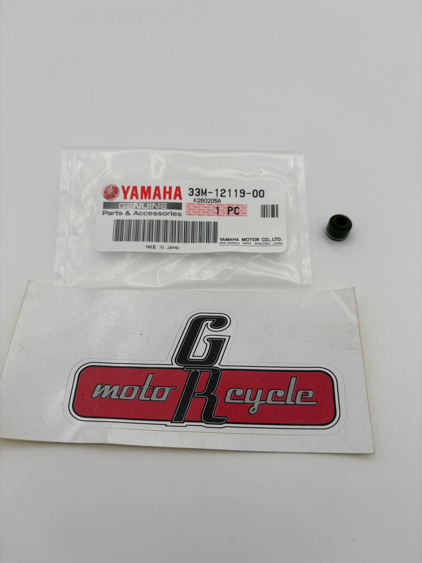 YAMAHA VALVE STEM SEAL 33M-12119-00-00 Y64