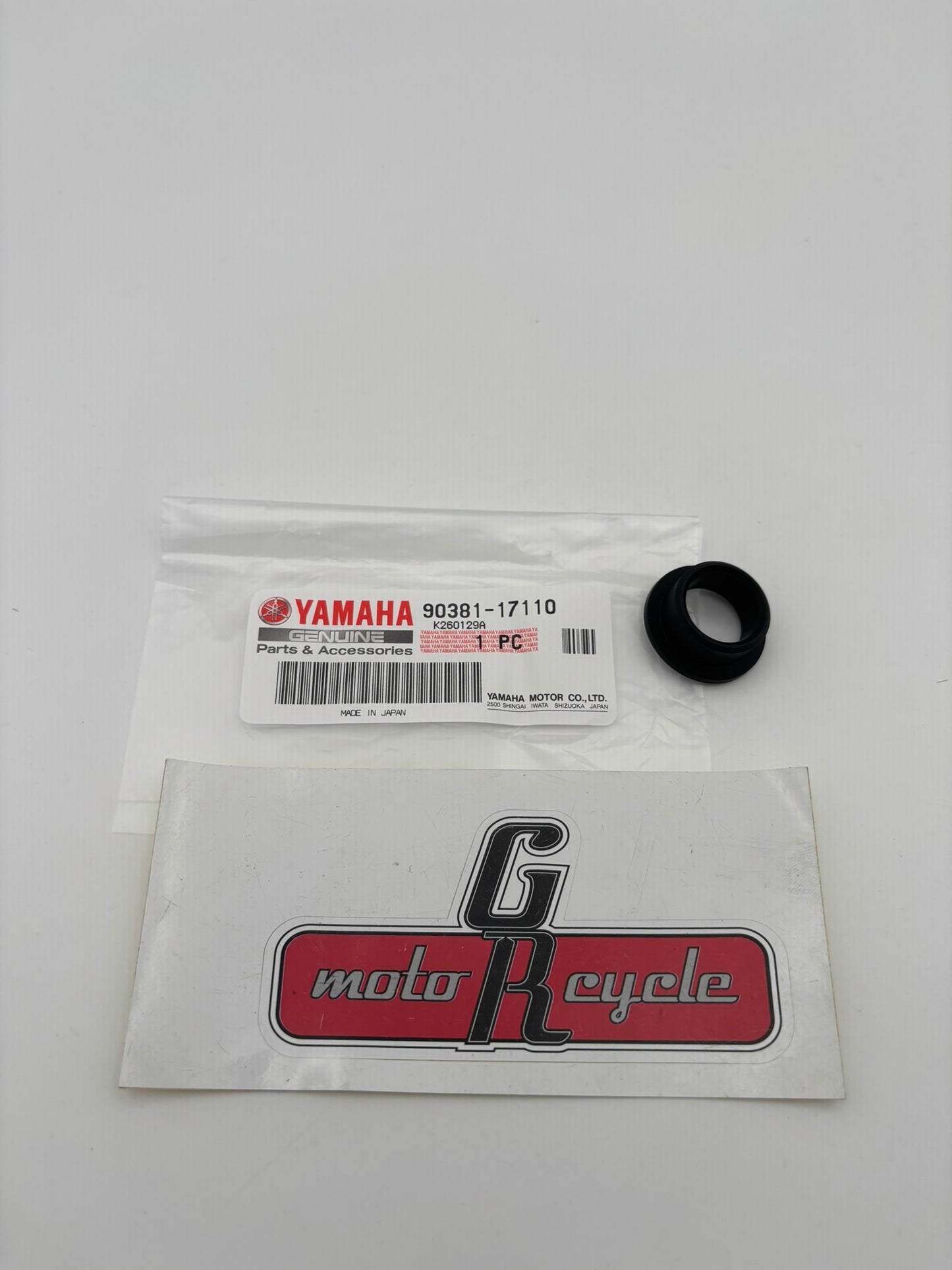 YAMAHA SOLID BUSH (8CJ) 90381-17110-00 Y61