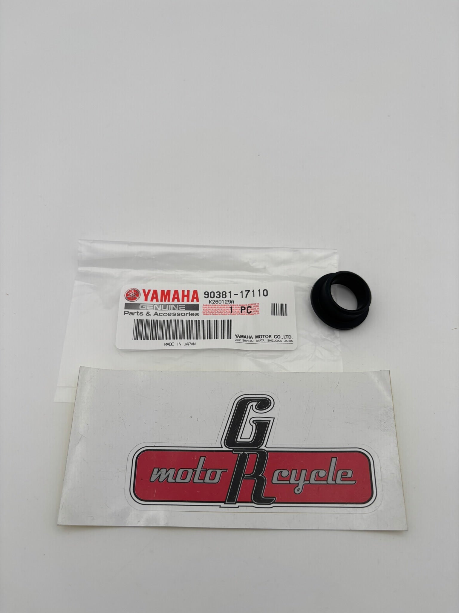 YAMAHA SOLID BUSH (8CJ) 90381-17110-00 Y61