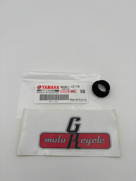 YAMAHA SOLID BUSH (8CJ) 90381-17110-00 Y61