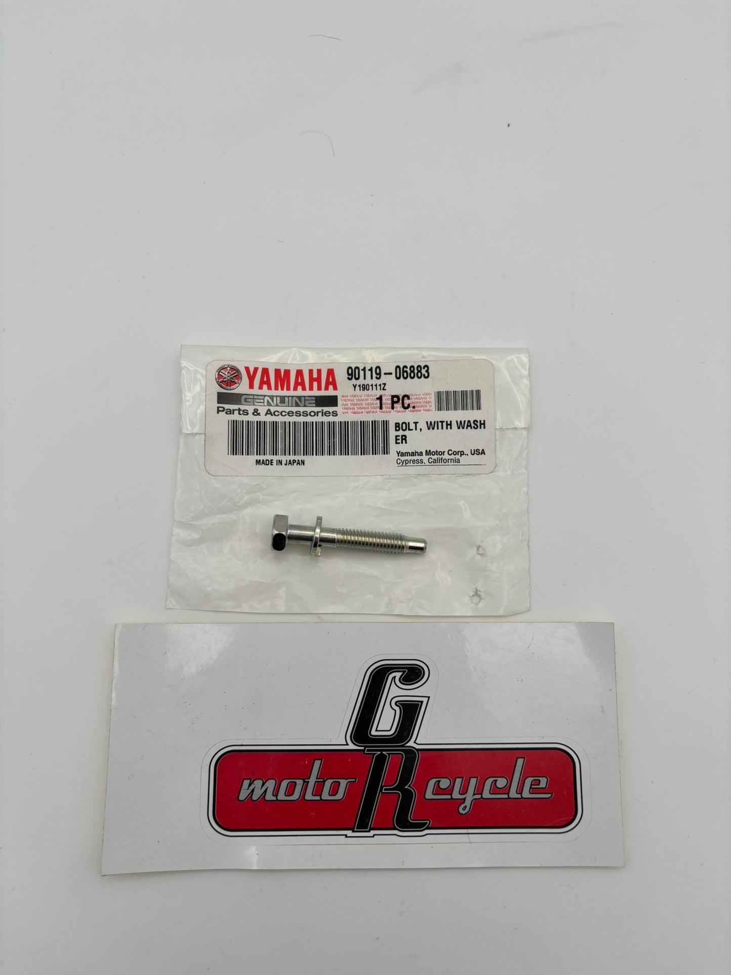 YAMAHA BOLT WITH WASHER 90119-06883-00 Y213