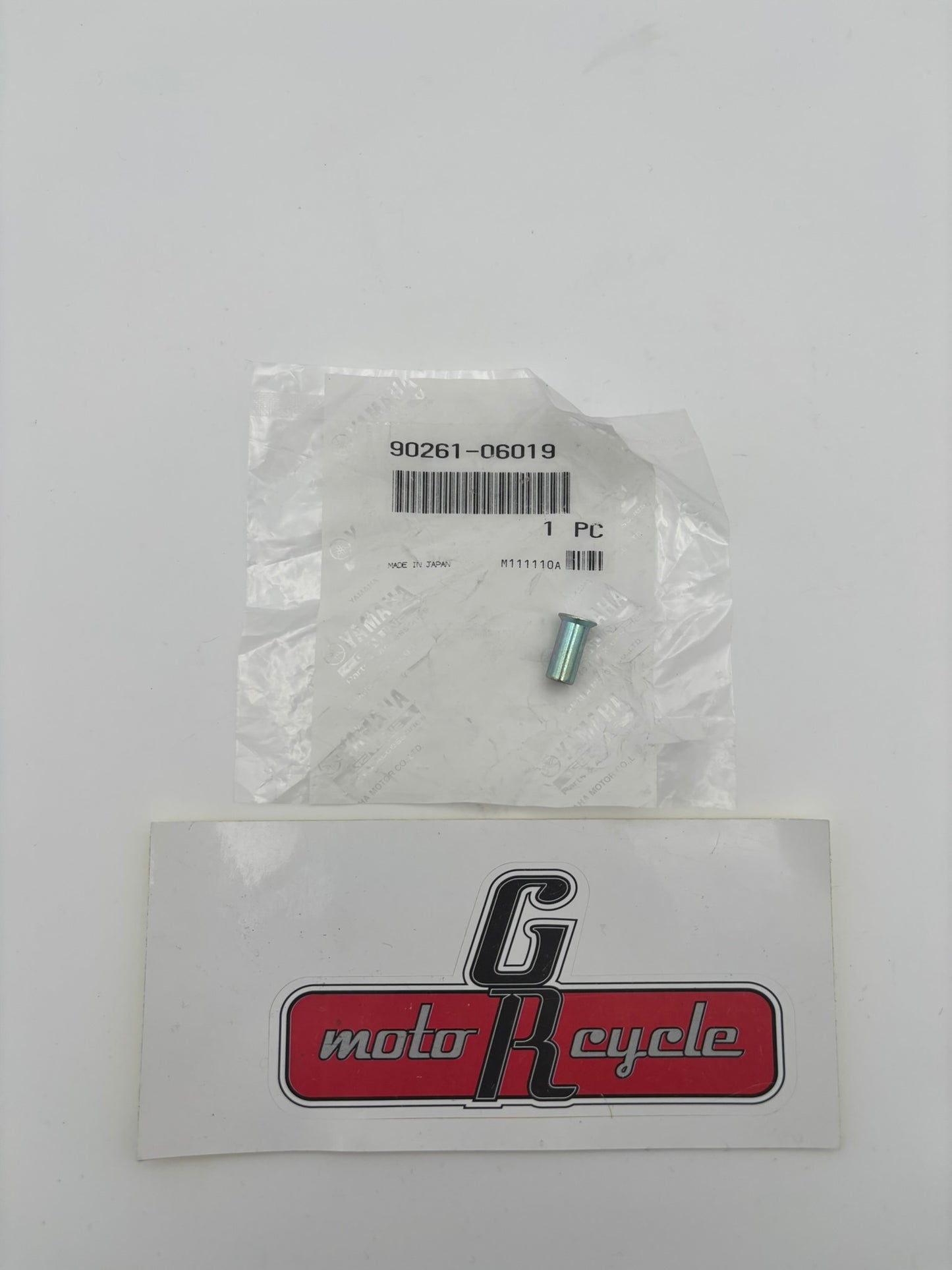YAMAHA COUNTERSUNK HEAD RIVET 90261-06019-00 Y215