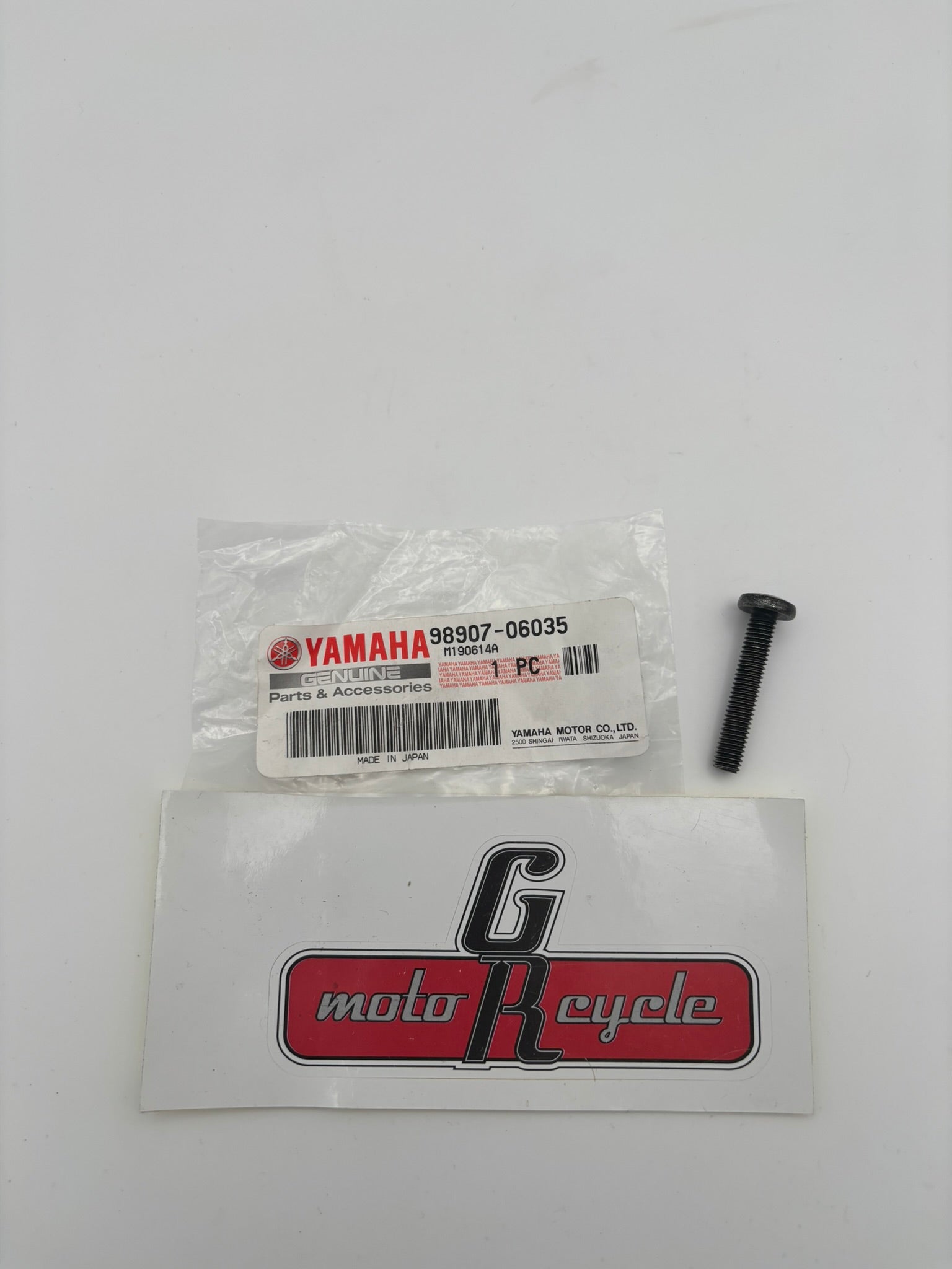YAMAHA BINDING SCREW 98907-06035-00 Y215