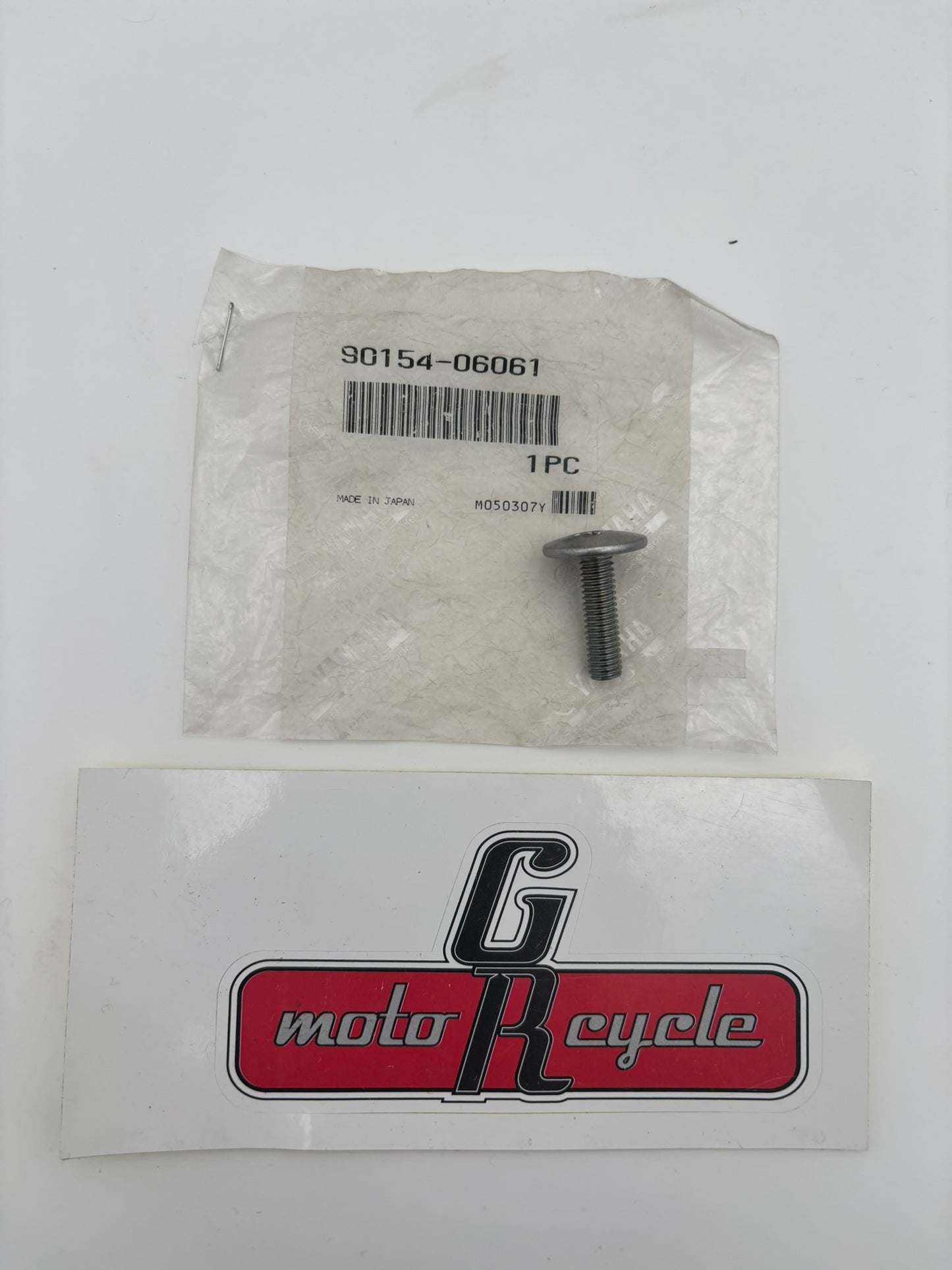 YAMAHA BINDING SCREW (3XV) 90154-06061-00 Y220