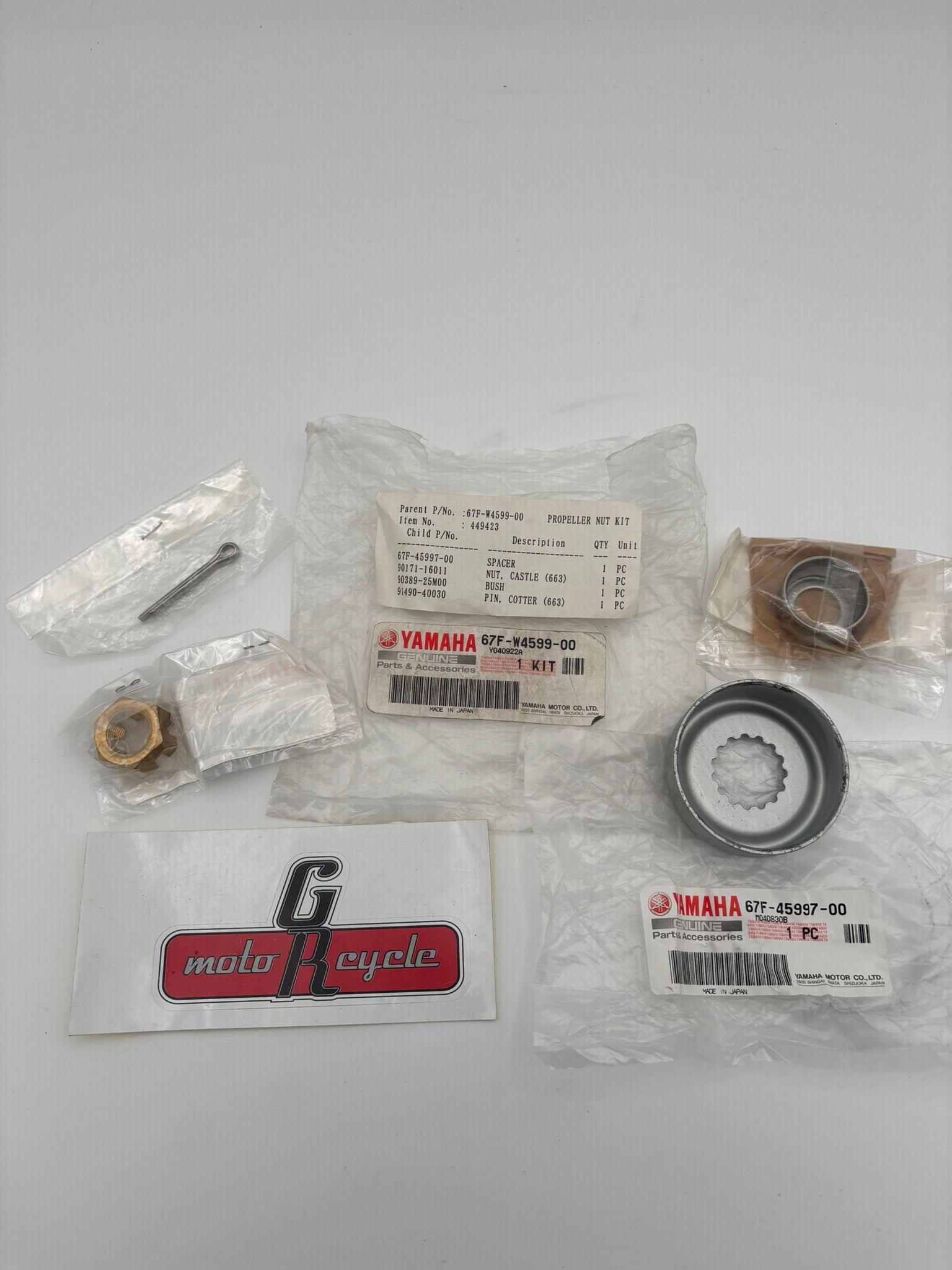 YAMAHA PROPELLER NUT KIT 67F-W4599-00-00 Y221