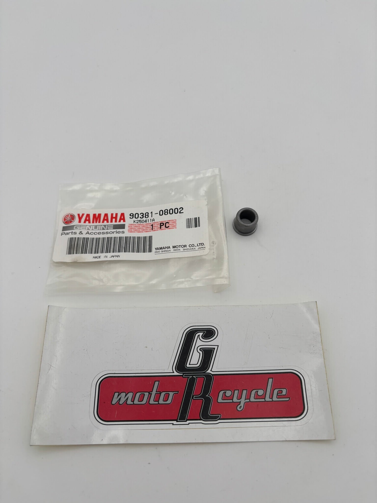 YAMAHA SOLID BUSH (SUB 214-17843-00-00 ) 90381-08002-00 Y124