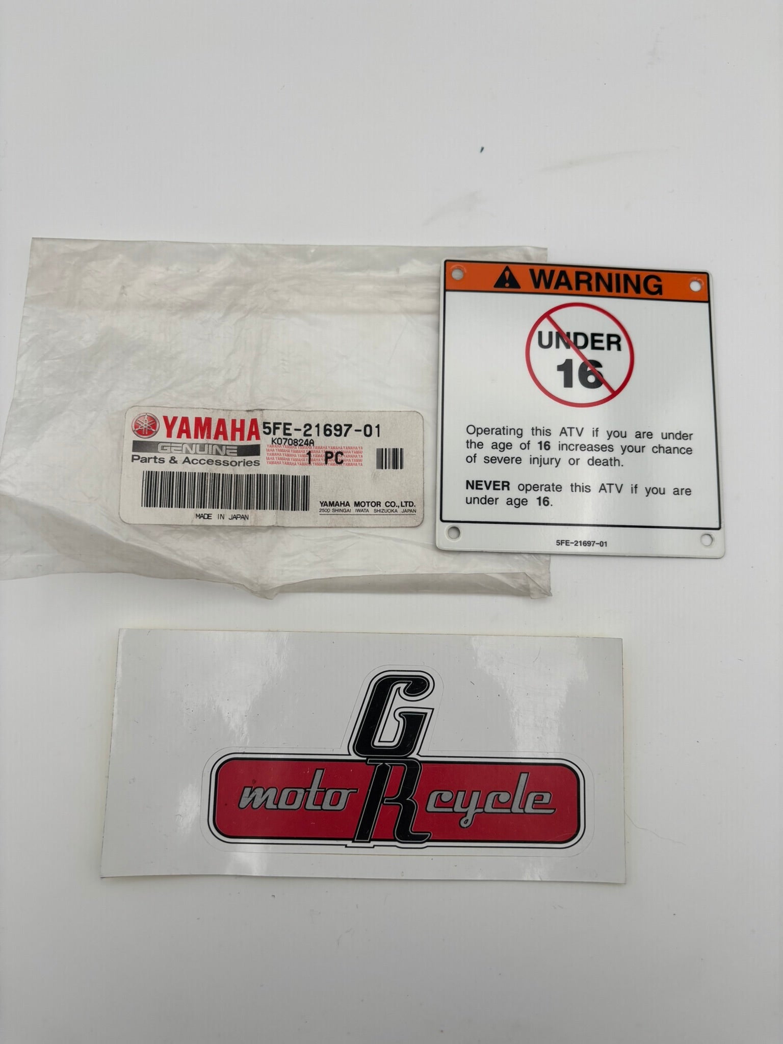 YAMAHA WARNING AGE LABEL SUB 4D3-2816L-00-00 5FE-21697-01-00 Y223